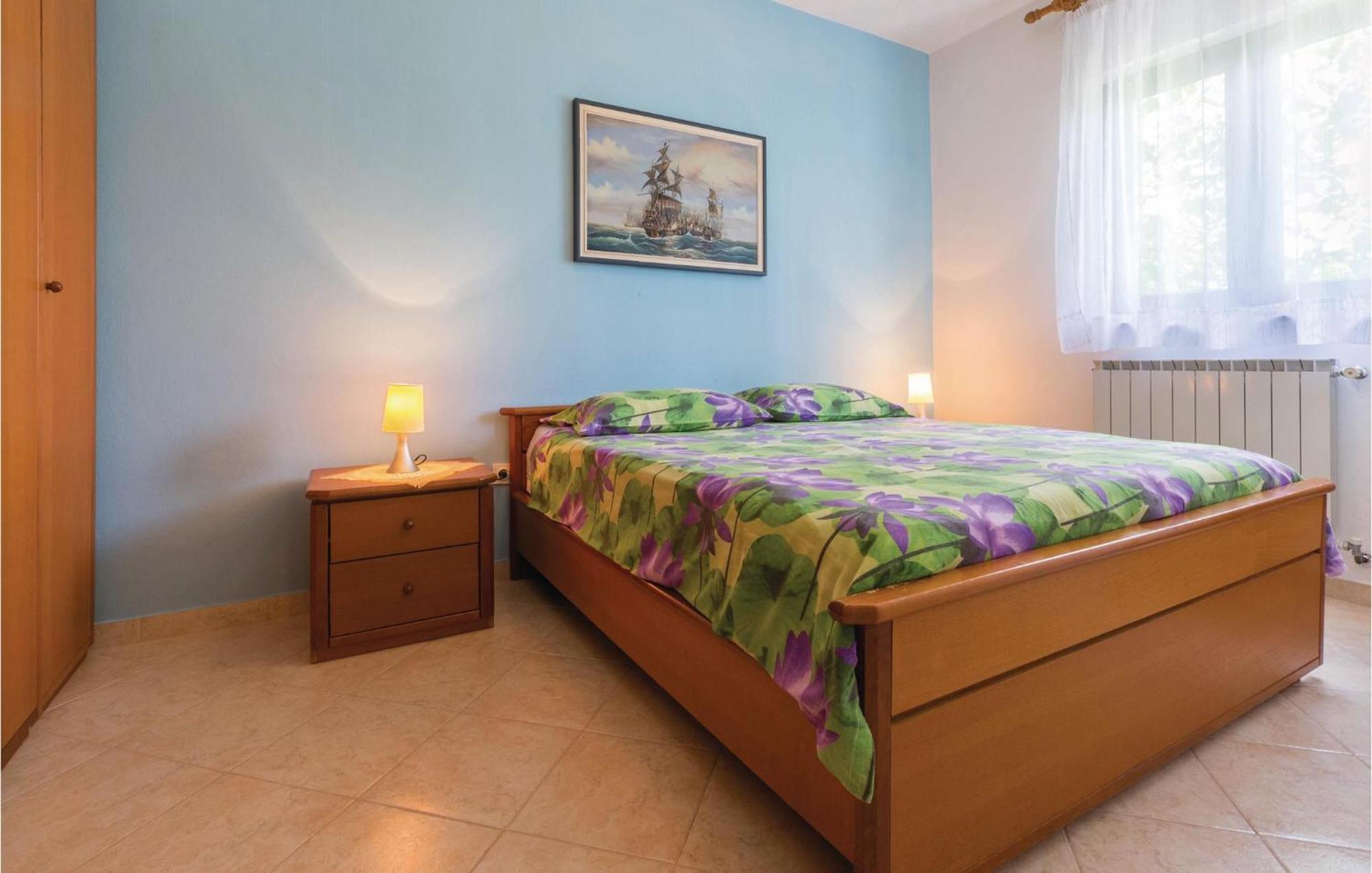 2 Bedroom Beautiful Apartment In סבודרייה מראה חיצוני תמונה